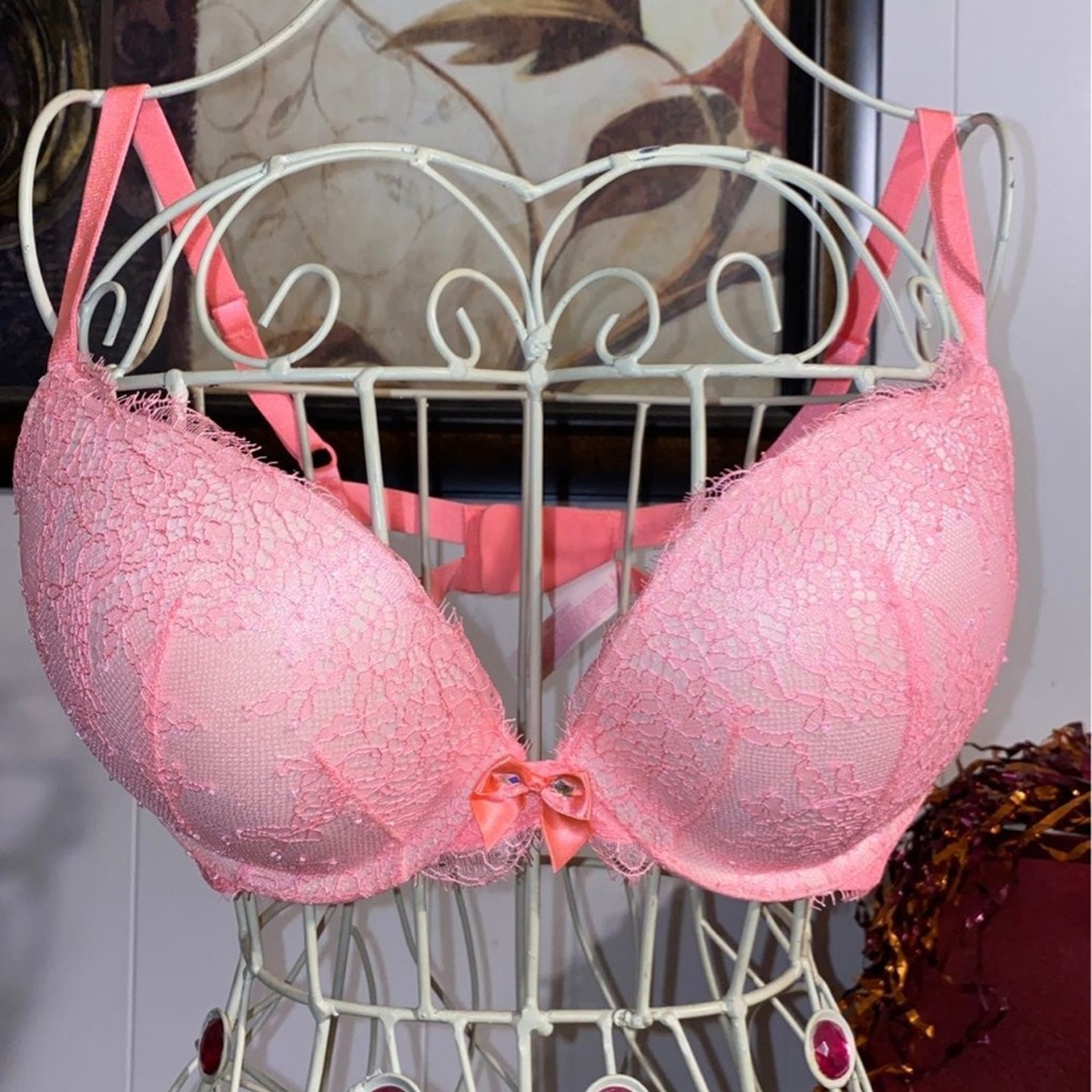 Victoria Secret Push Up Bra 34D